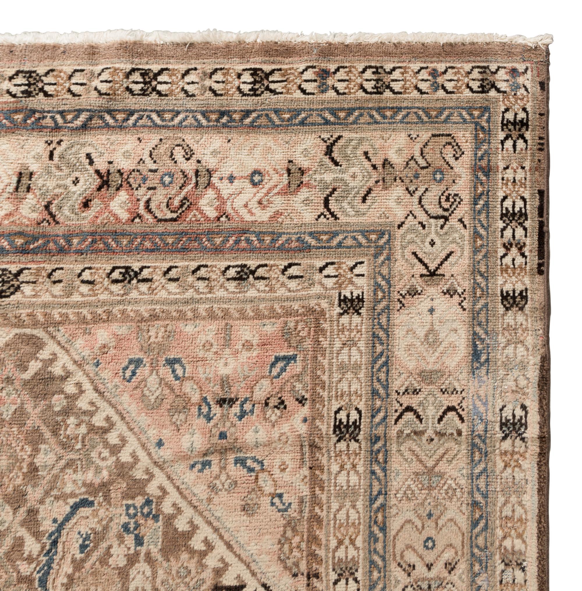 A Mahal Rug