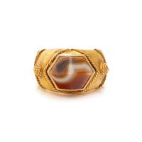 YELLOW GOLD AND BANDED AGATE RING