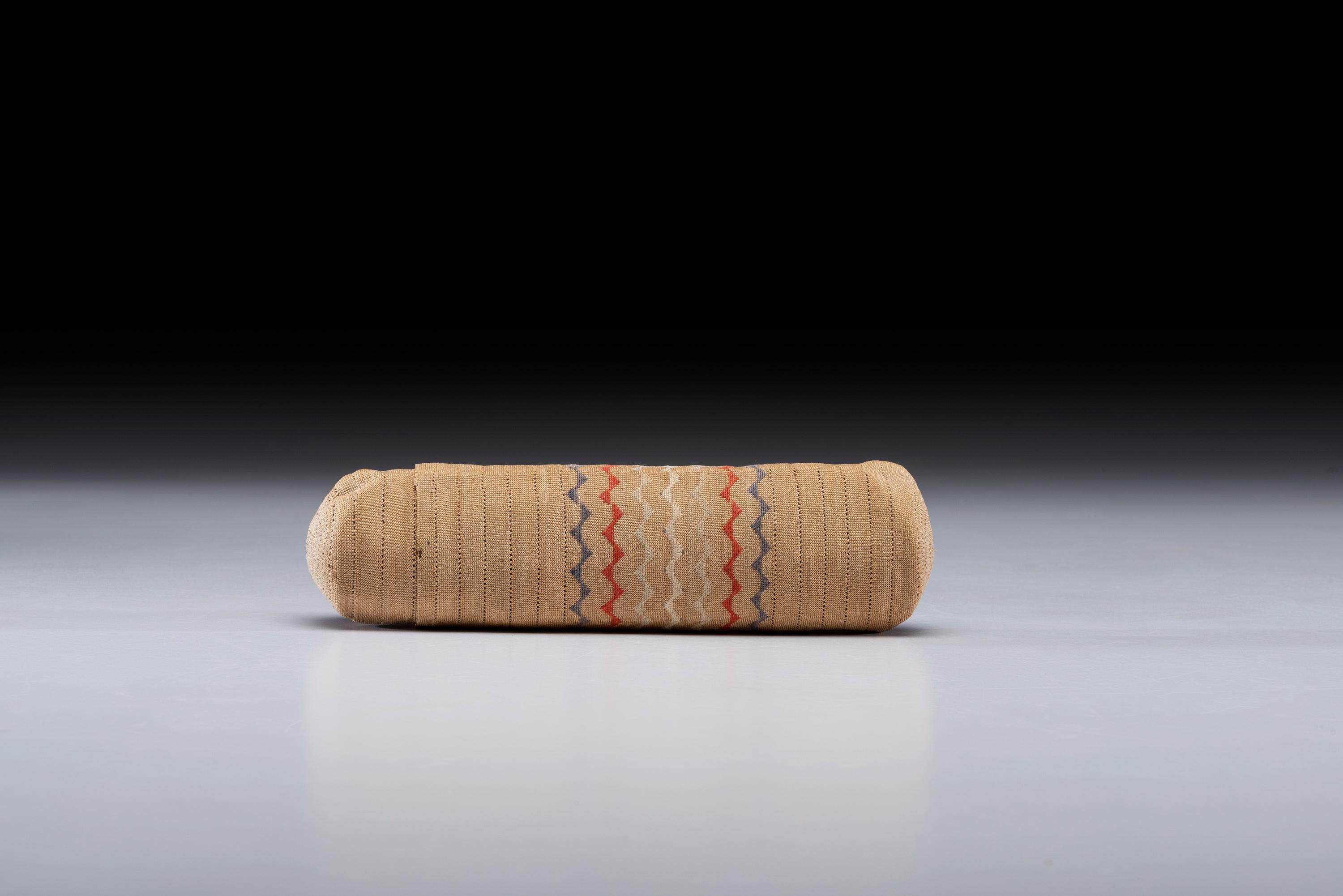 Attu Cylindrical Container