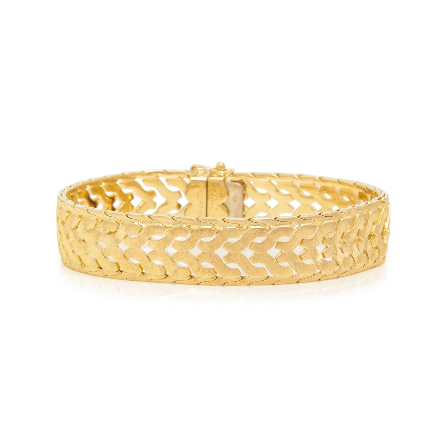 BUCCELLATI, YELLOW GOLD BRACELET