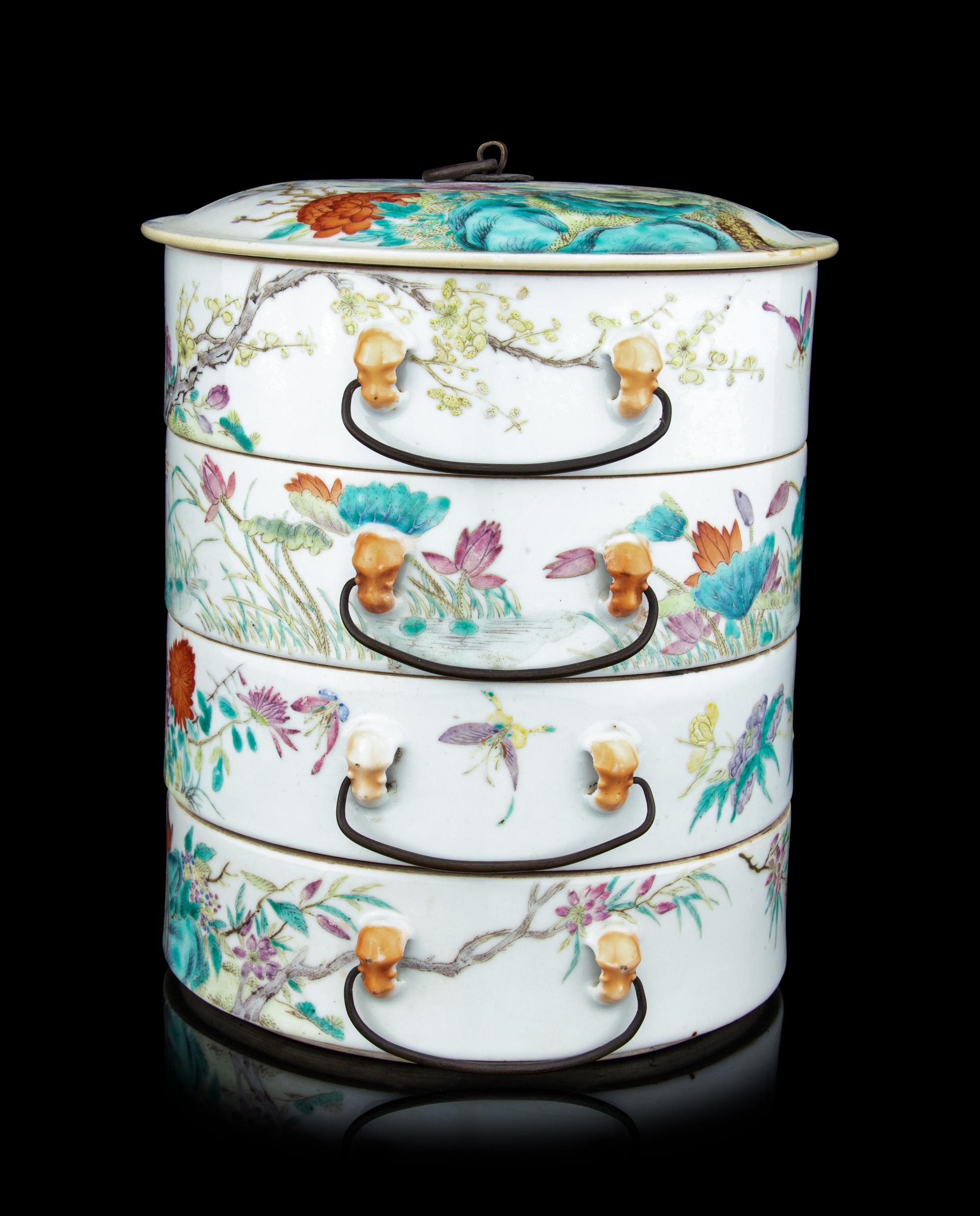 Four Famille Rose Porcelain Articles