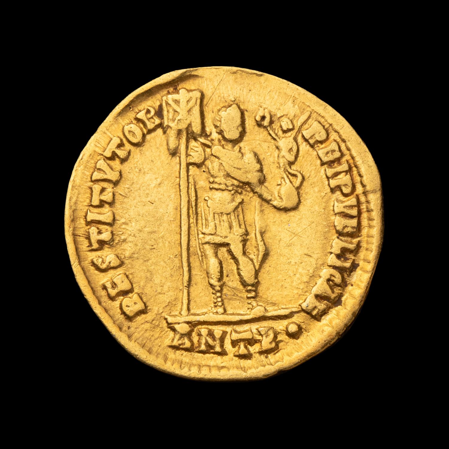 [ANCIENT] EASTERN ROMAN EMPIRE. Valens (c. 370 AD), Av Solidus (4.2g).