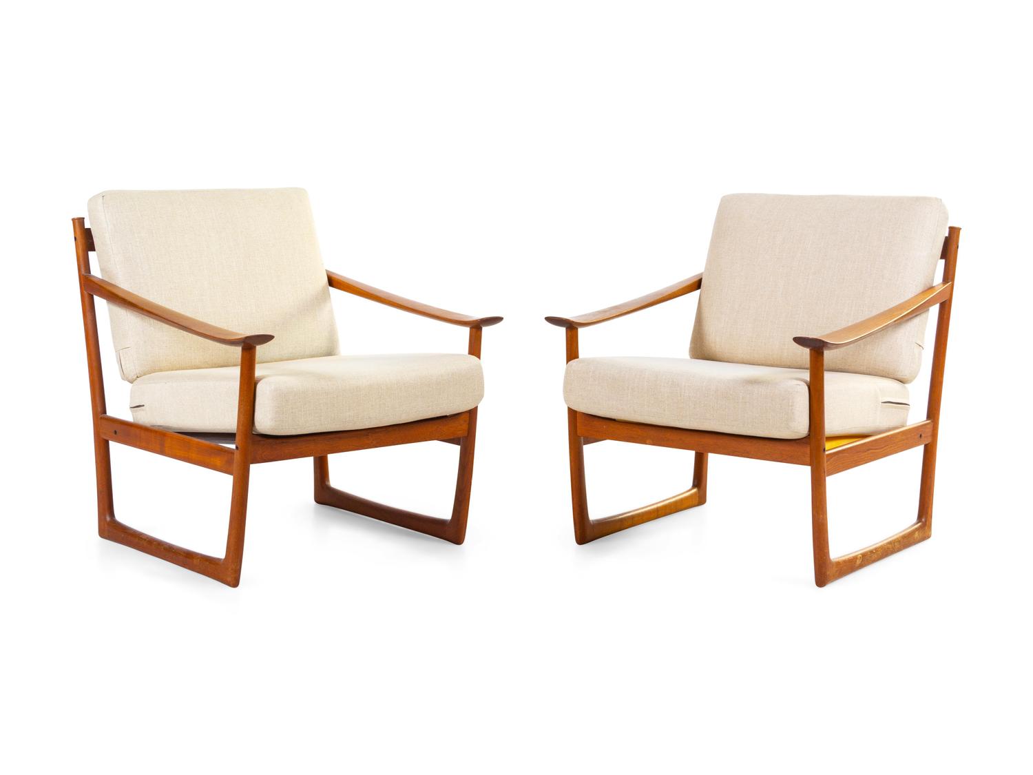 Pair of Lounge Chairs France & Daverkosen, Denmark