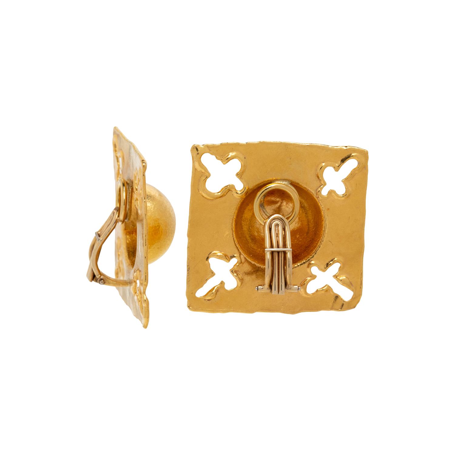 JEAN MAHIE, HIGH KARAT GOLD CLIP EARRINGS