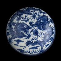 A Chinese Blue and White Porcelain "Dragons" Seal Paste Box, Late 19th/Early 20th Century 晚清-民國 青花龍紋印泥盒