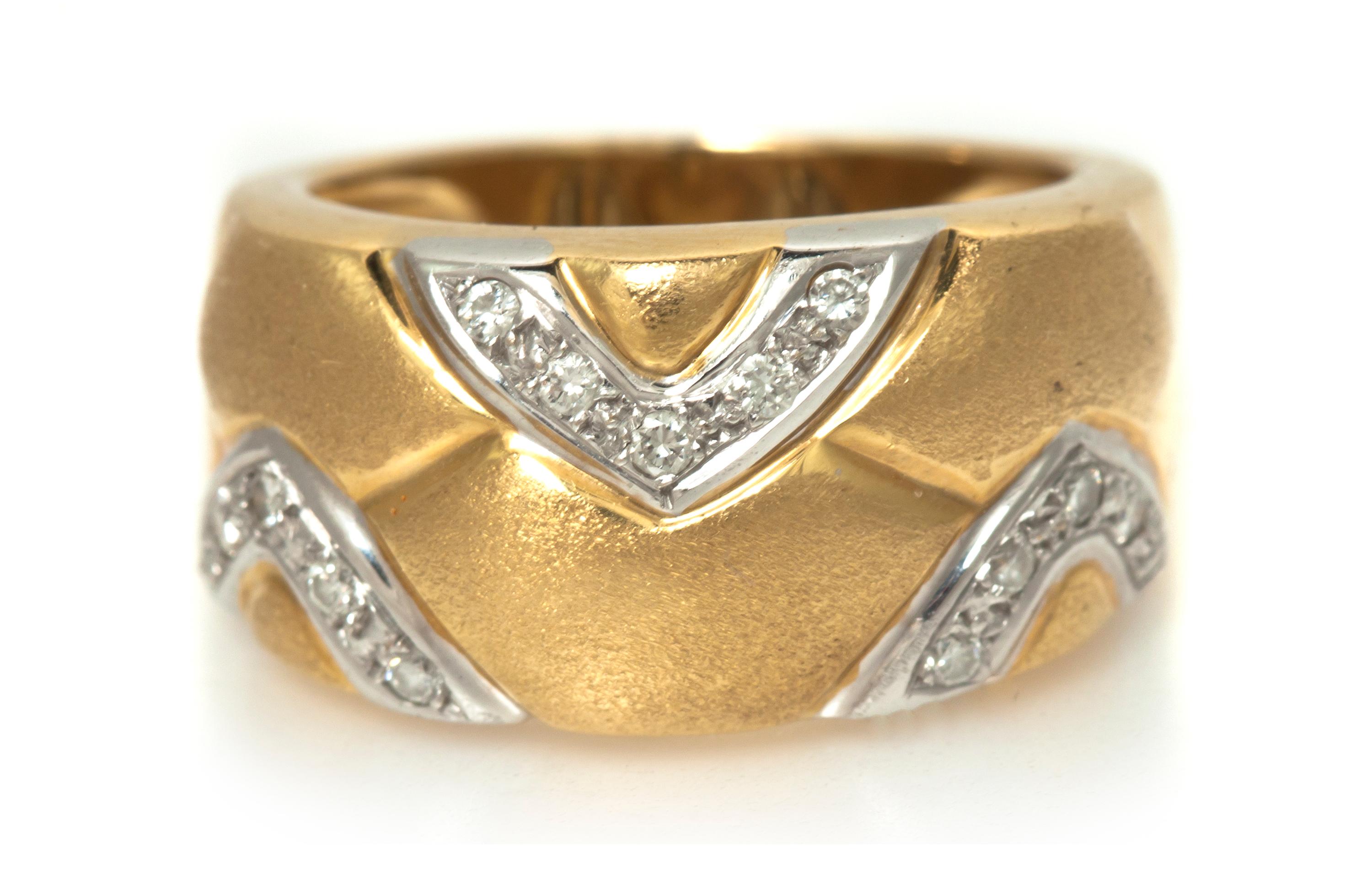 A Yellow Gold and Diamond Ring, 7.20 dwts.