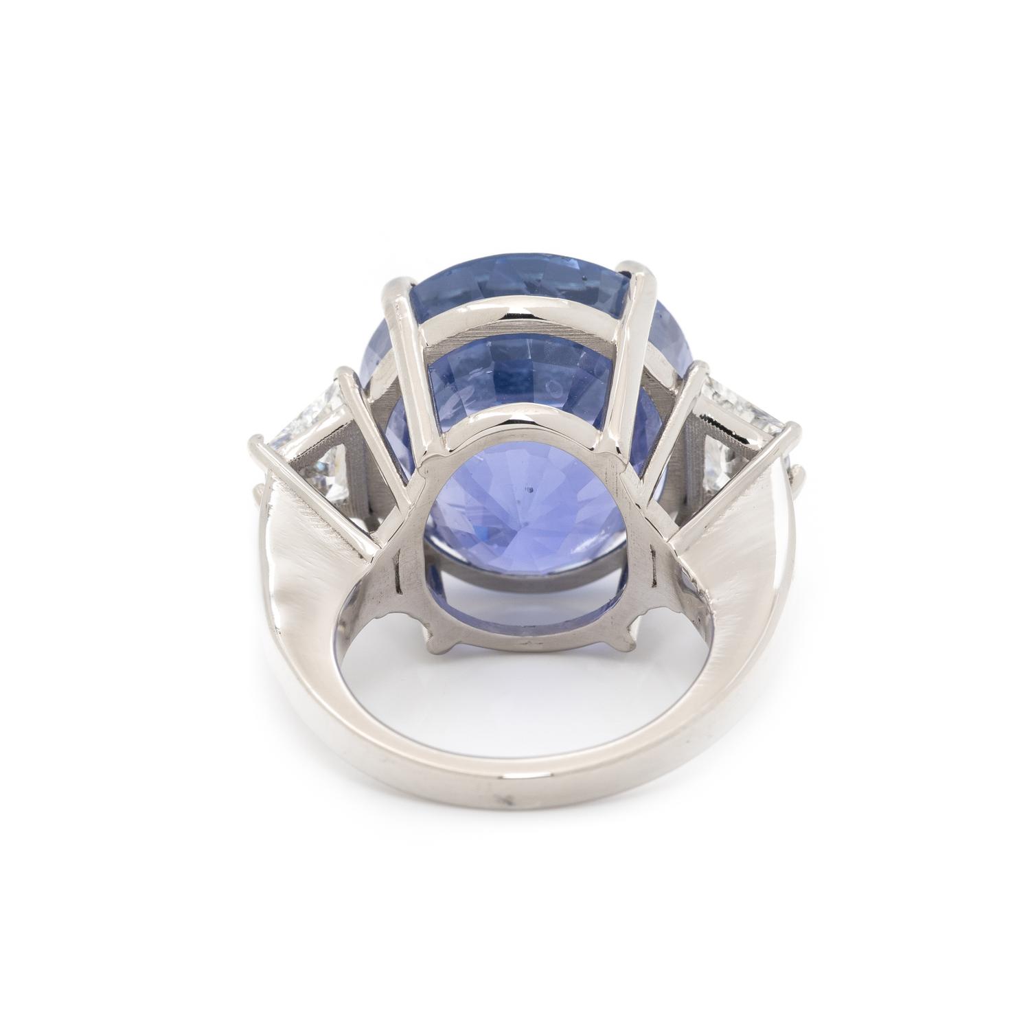 CEYLON COLOR-CHANGE SAPPHIRE AND DIAMOND RING