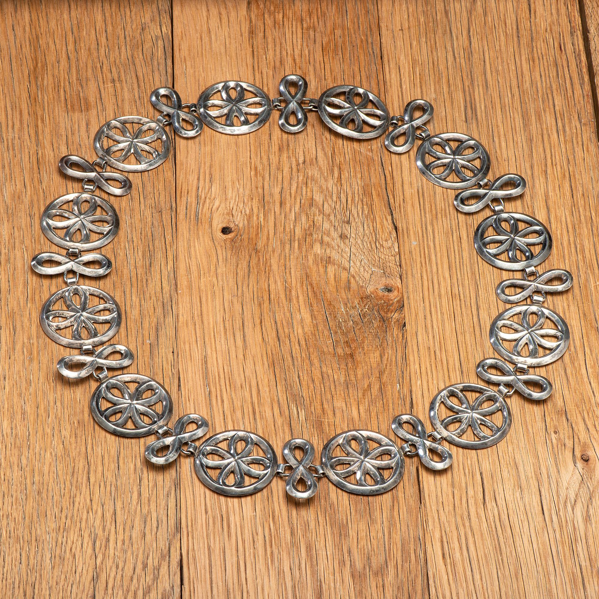Navajo Arts and Crafts Guild Sand Cast Silver Link Concha Belt
