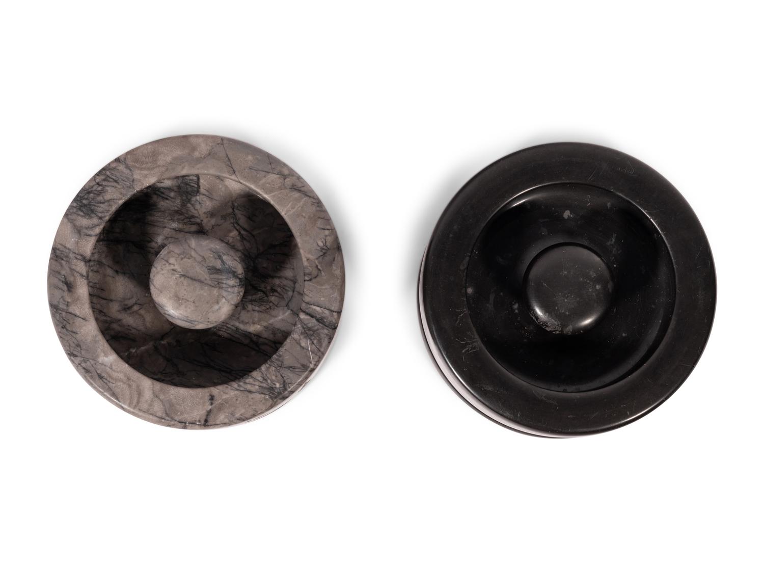 Pair of Ashtrays, model 8532 Knoll, USA