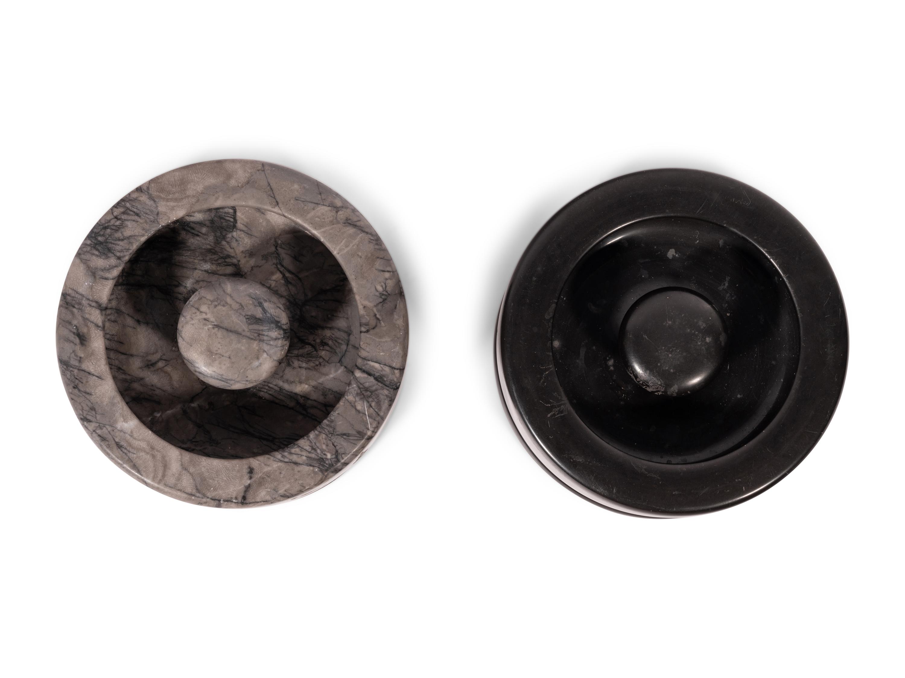 Pair of Ashtrays, model 8532 Knoll, USA