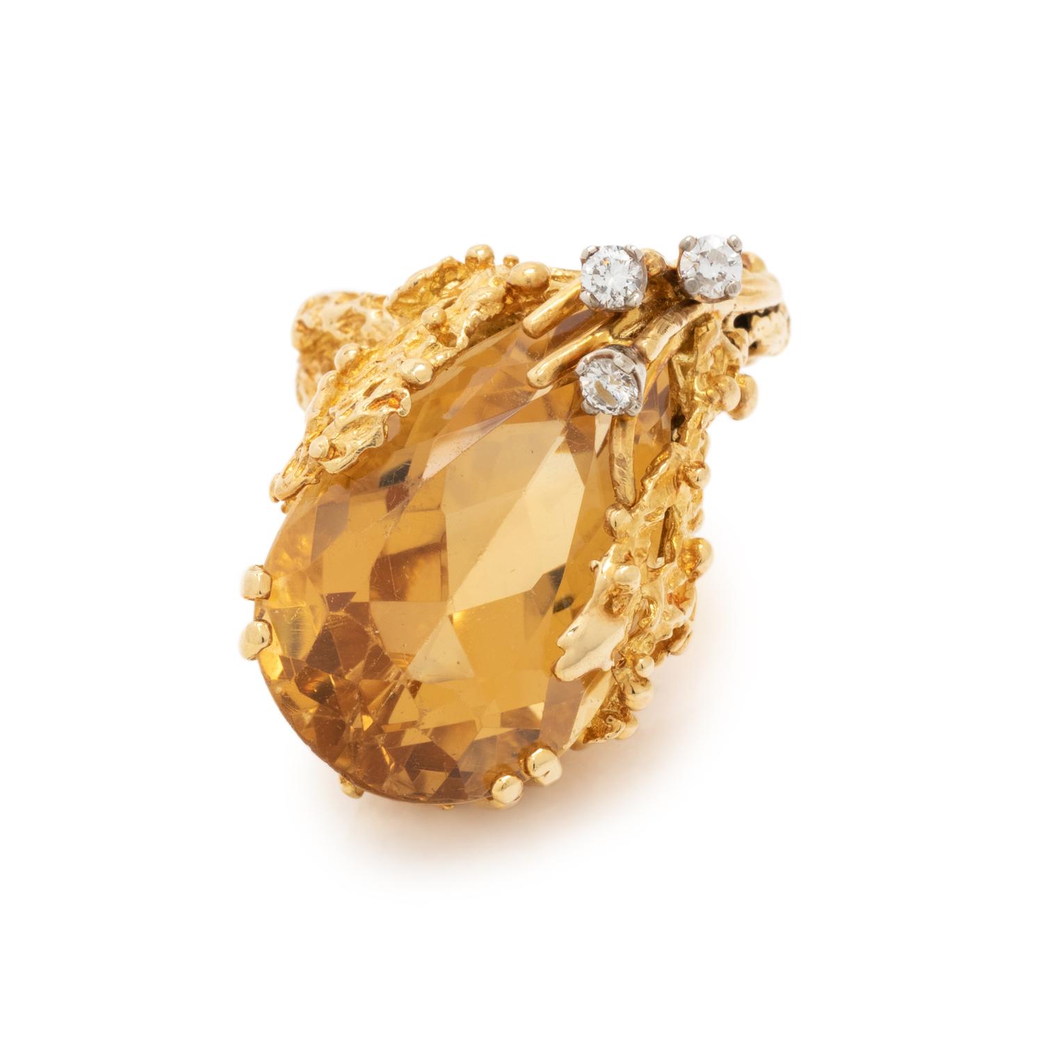 YELLOW GOLD, CITRINE AND DIAMOND RING