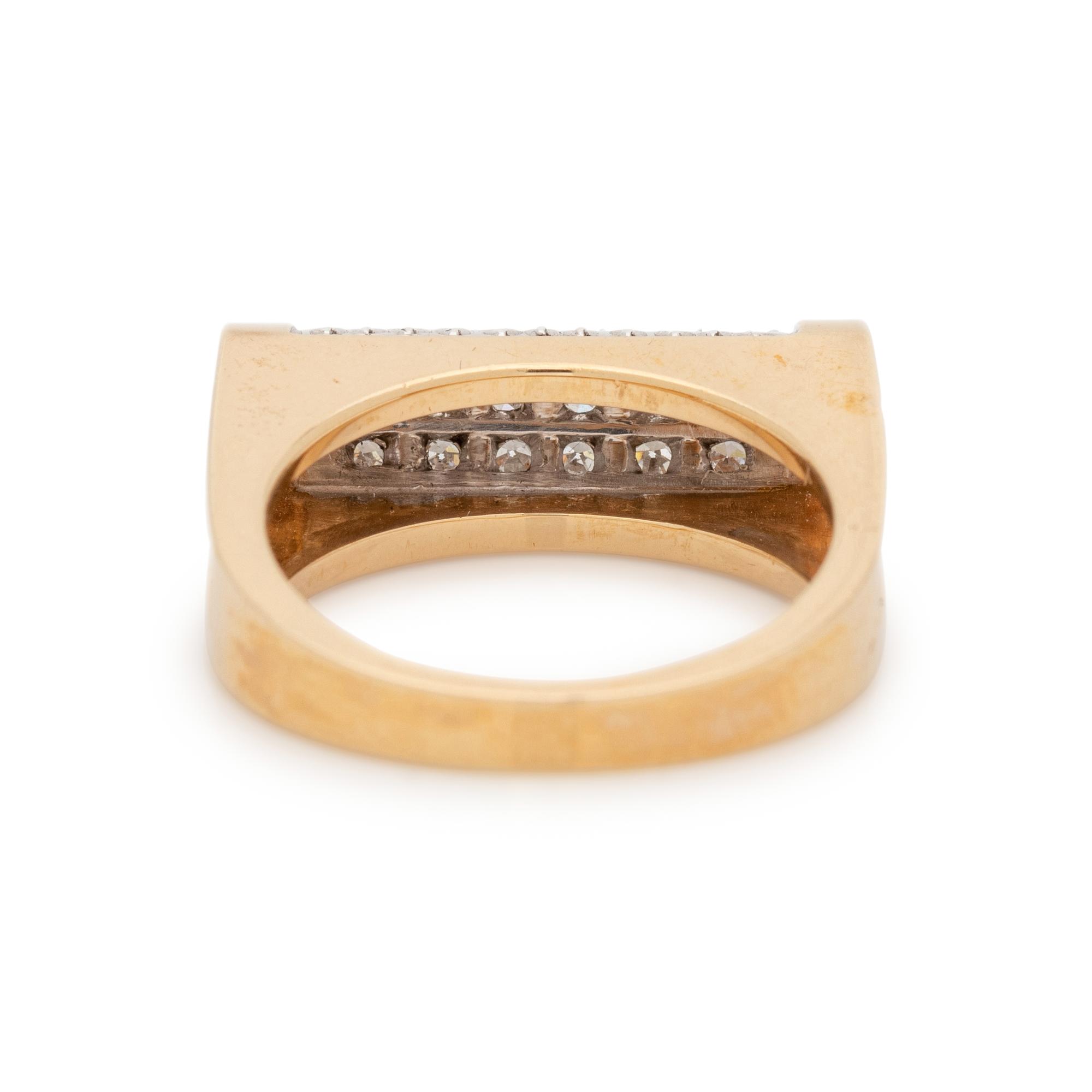 YELLOW GOLD AND DIAMOND RING
