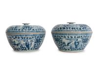 A Pair of Large Chinese Export Blue and White Porcelain Covered Bowls