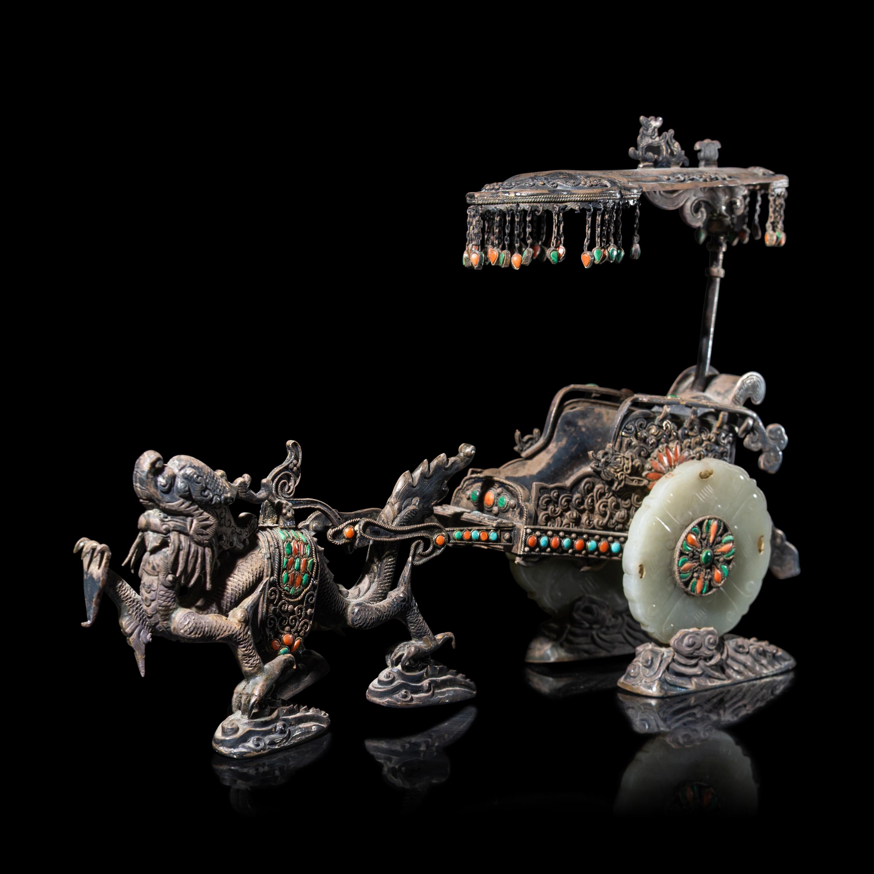 A Chinese Jade-Mounted and Hardstone Embellished Silver Chariot, 20th Century 近代 銀鑲玉嵌寳鸞車