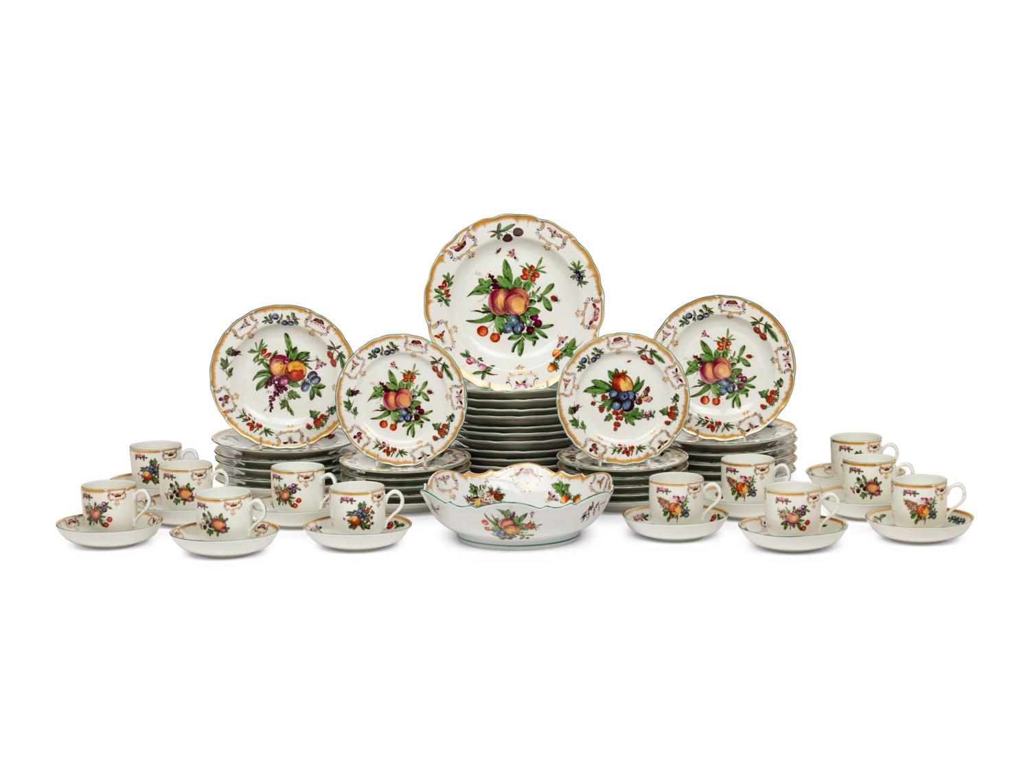 A Mottahedeh Porcelain Dinner Service