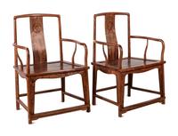 A Set of Chinese Huanghuali Armchairs and Side Table, Nanguanmaoyi