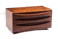 An Art Deco Burl Walnut Miniature Chest of Drawers Height 9 x width 15 x depth 9 inches. — 20TH CENTURY
