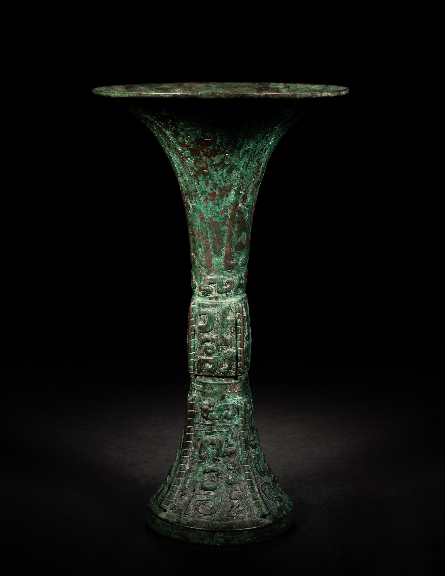An Archaic Bronze Wine Vessel, Gu