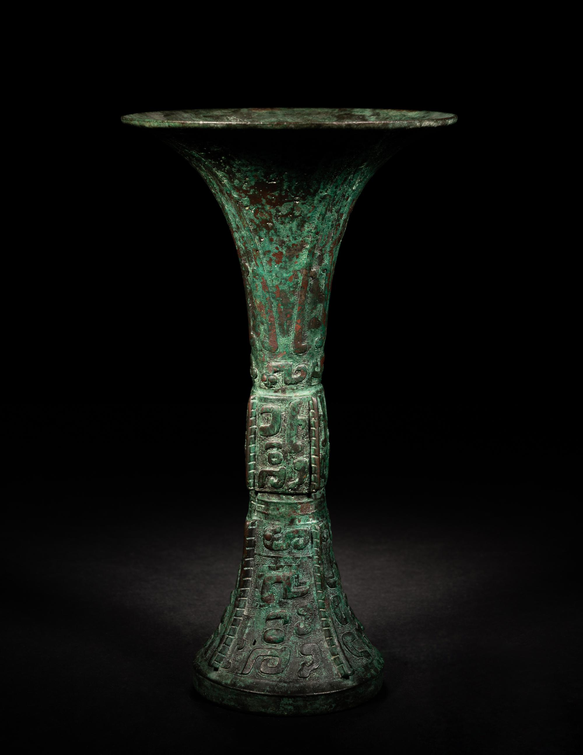 An Archaic Bronze Wine Vessel, Gu