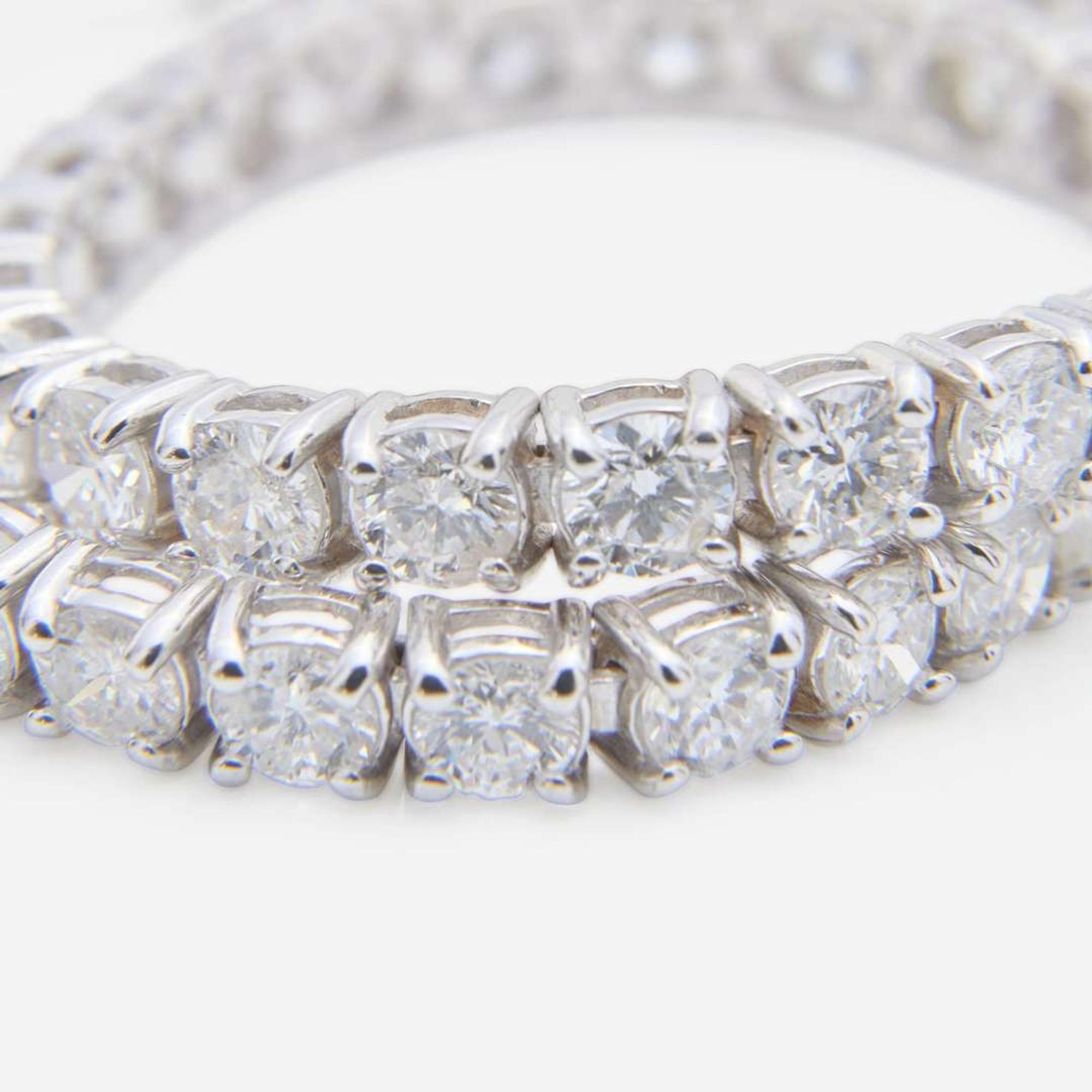 A Diamond and 18K White Gold Line Bracelet