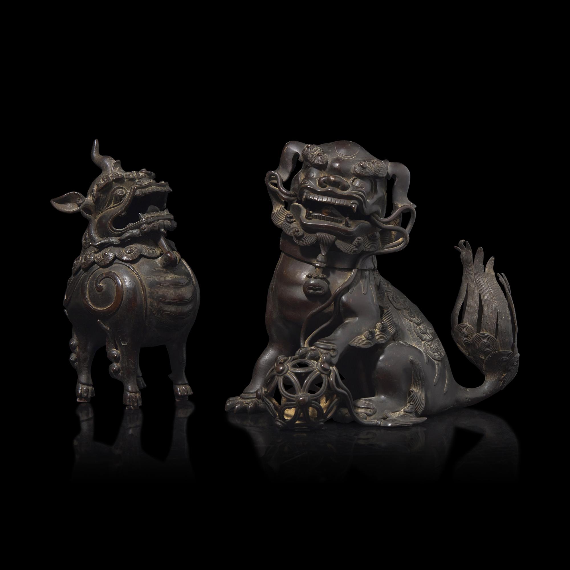 A Chinese Bronze Lion-Form Bronze Censer, and a Luduan Censer, 17th/18th Century 清早中期 銅佛獅香爐及甪端香爐各一