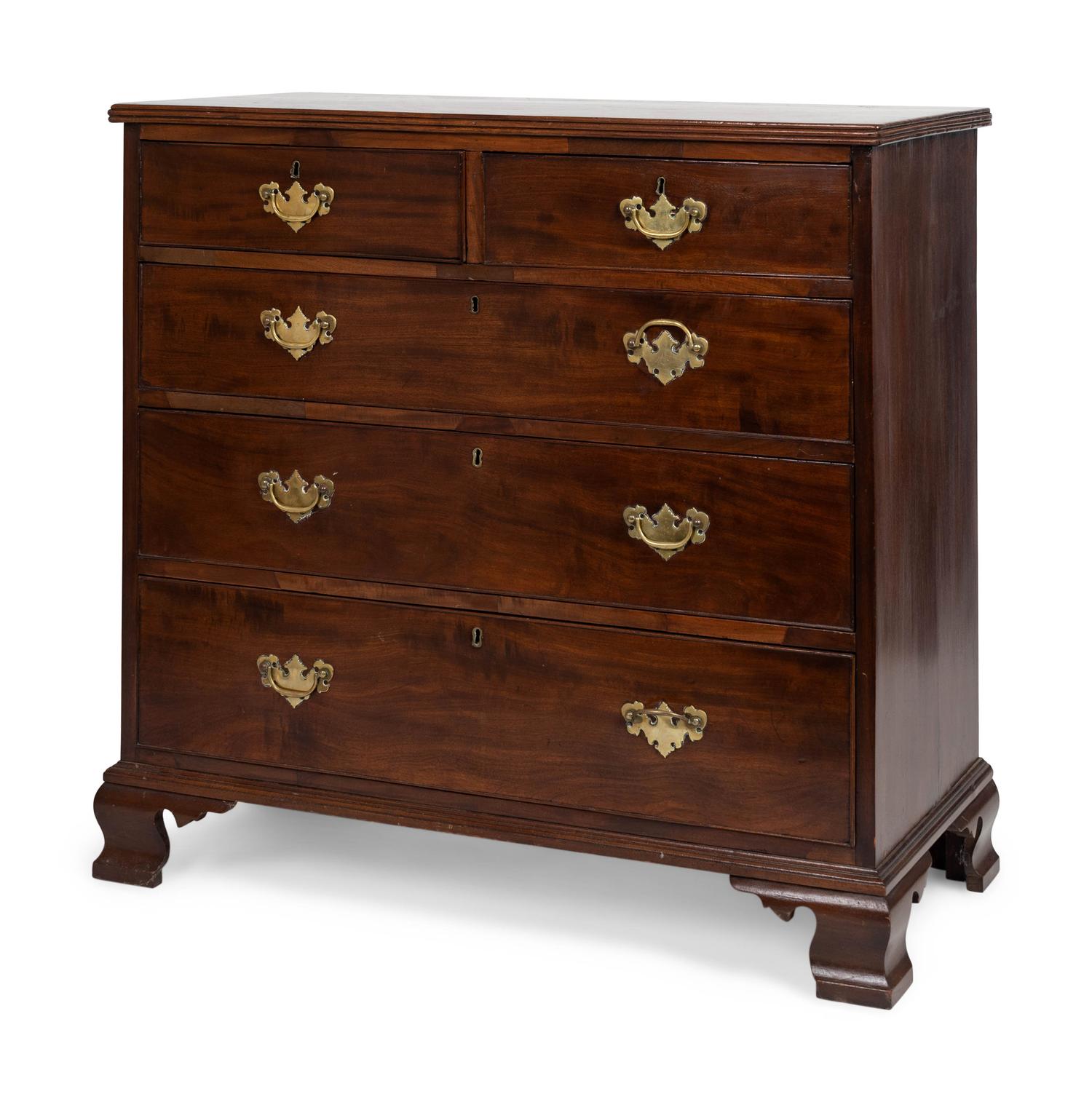 A Chippendale Style Mahogany Chest of Drawers — 19TH CENTURY