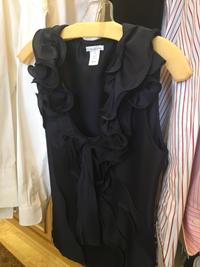 Oscar de la Renta Navy Blouse, 2000s Size label: 6