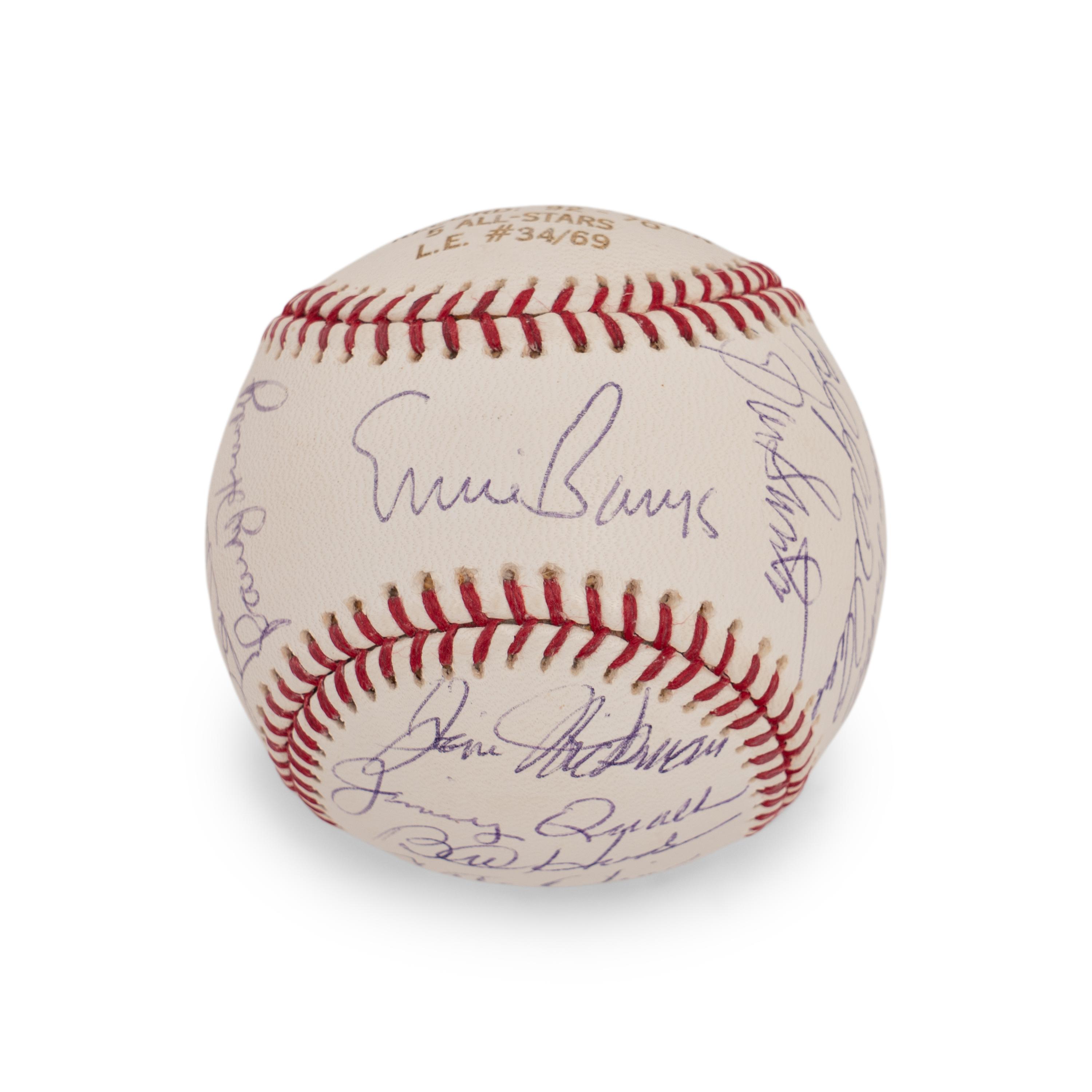 A 1969 Chicago Cubs Team Signed Autograph Baseball - 17 Signatures (Beckett Authentication Services)