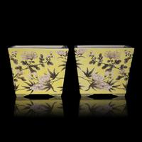 A Pair of Chinese Grisaille Decorated Yellow Ground Porcelain Rectangular Cachepots, 20th Century — 近代 黃地墨彩‘大雅齋’四方花盆一對