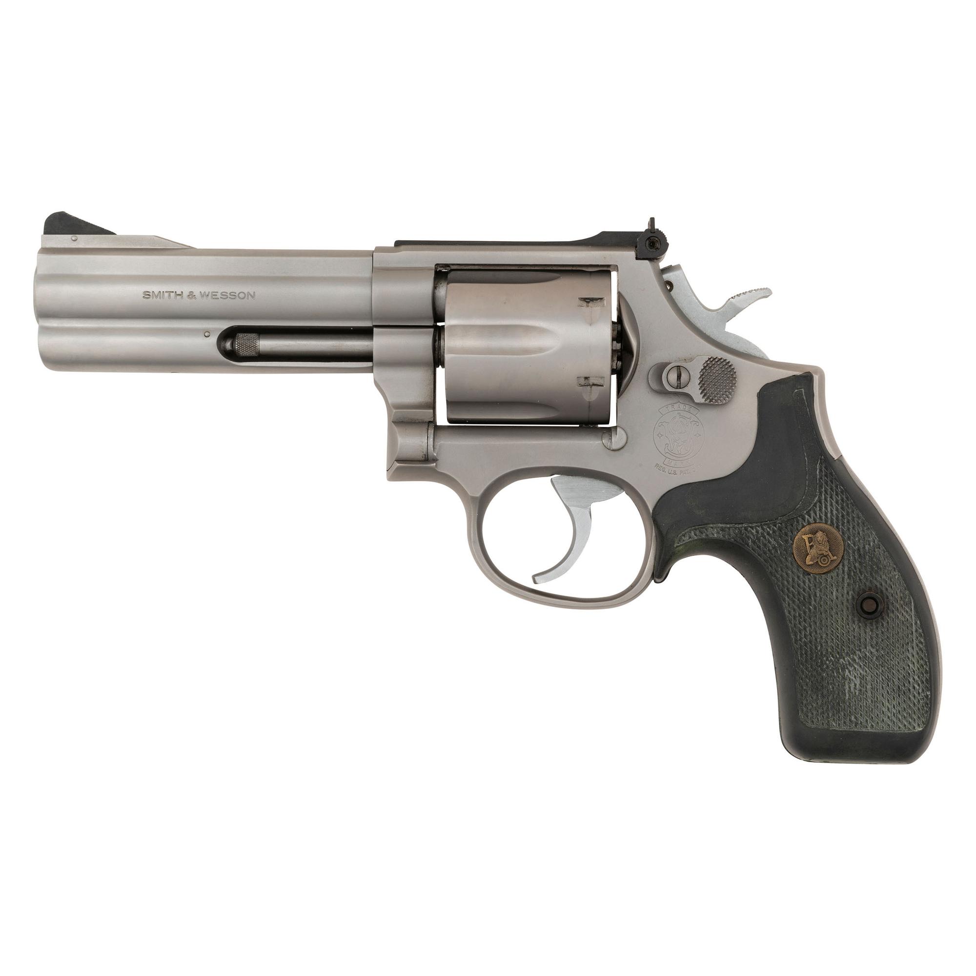 *Smith & Wesson 686 Revolver