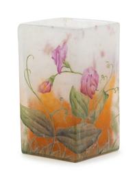 Sweet Pea Cabinet Vase