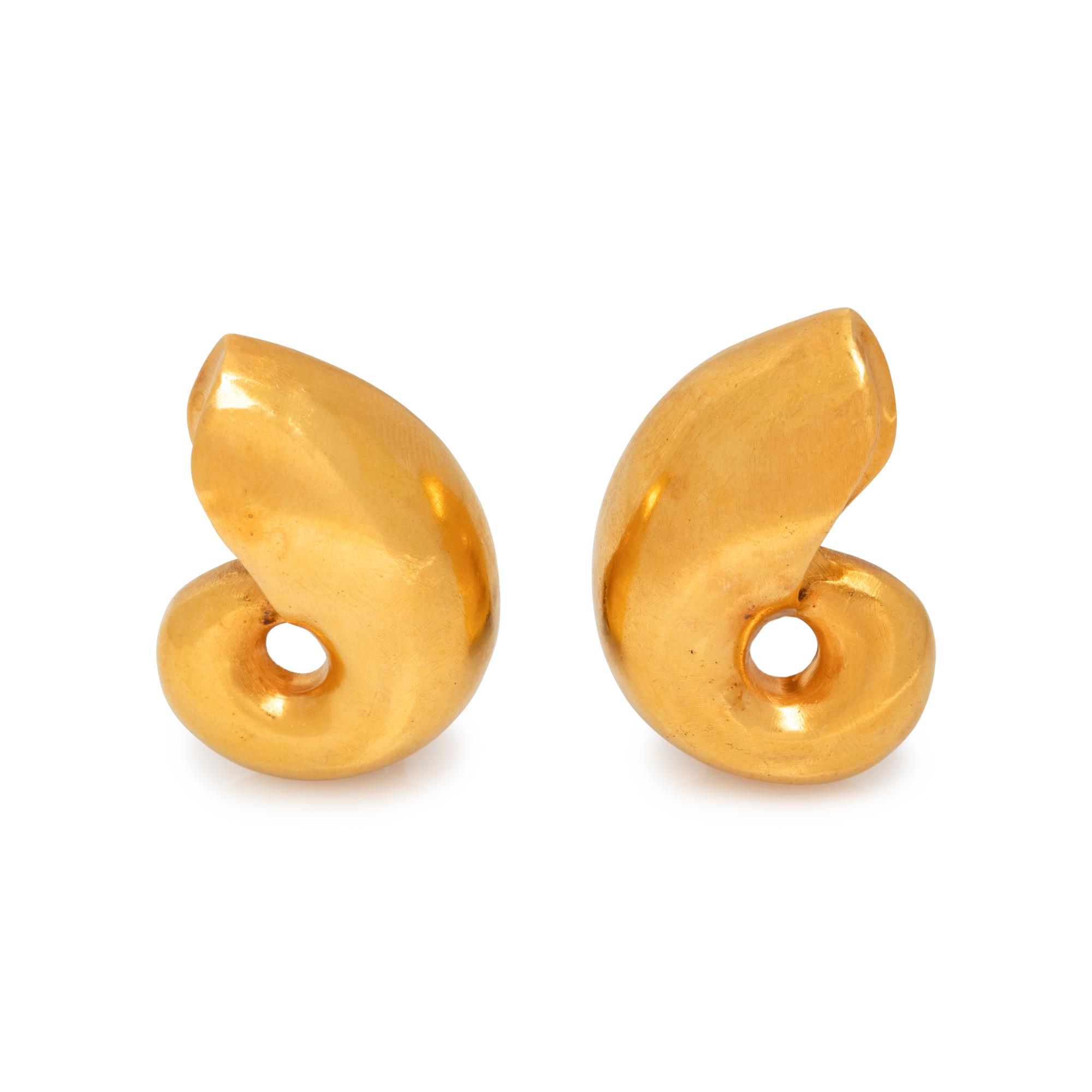 LALAOUNIS, YELLOW GOLD EARCLIPS