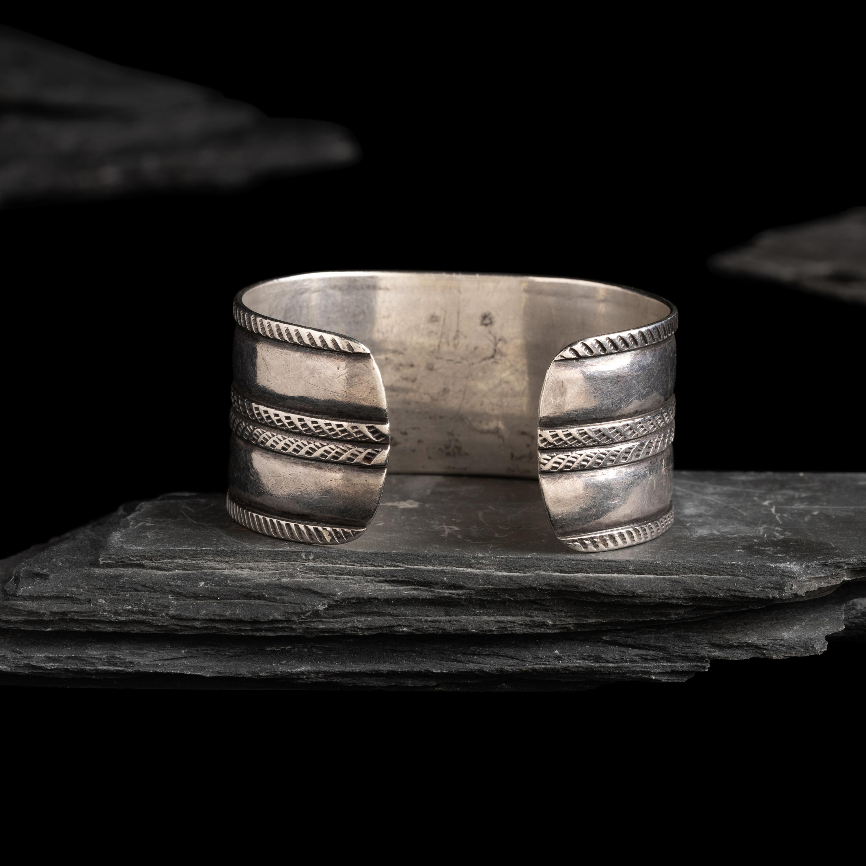 Early Navajo Stamped and Chiseled Ingot Cuff Bracelet