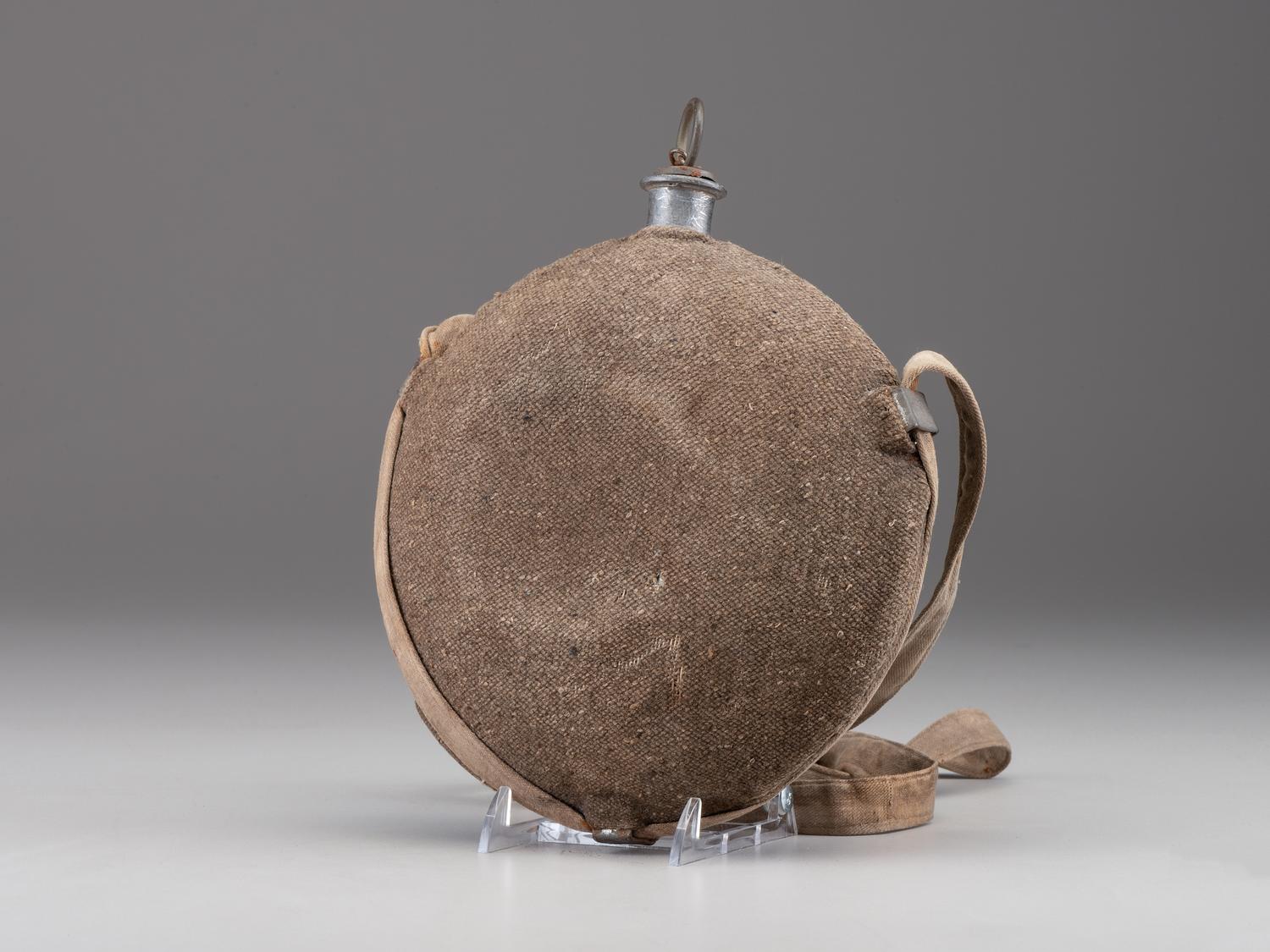 [CIVIL WAR]. Model 1858 Federal New York Depot smoothside canteen.