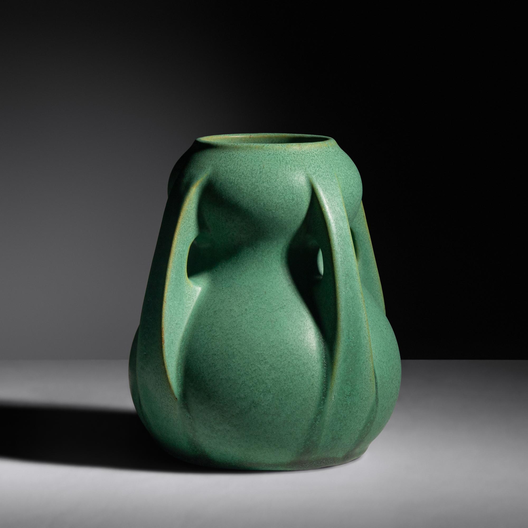 Vase, model 287, c. 1904 Teco, USA