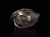 A Chinese patinated bronze peach-form coupe, Qing dynasty, 18th/19th century 銅加漆桃形水丞 清 十八至十九世紀