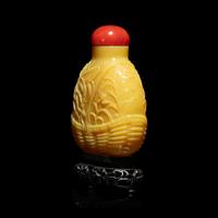 A Large Chinese Carved Yellow Peking Glass 'Basket' Snuff Bottle, 1750-1830 — 清中期 鷄油黃料花籃式稻穀鳥雀紋大鼻烟壺