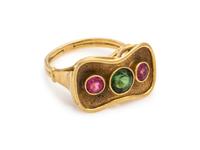 YELLOW GOLD AND TOURMALINE RING