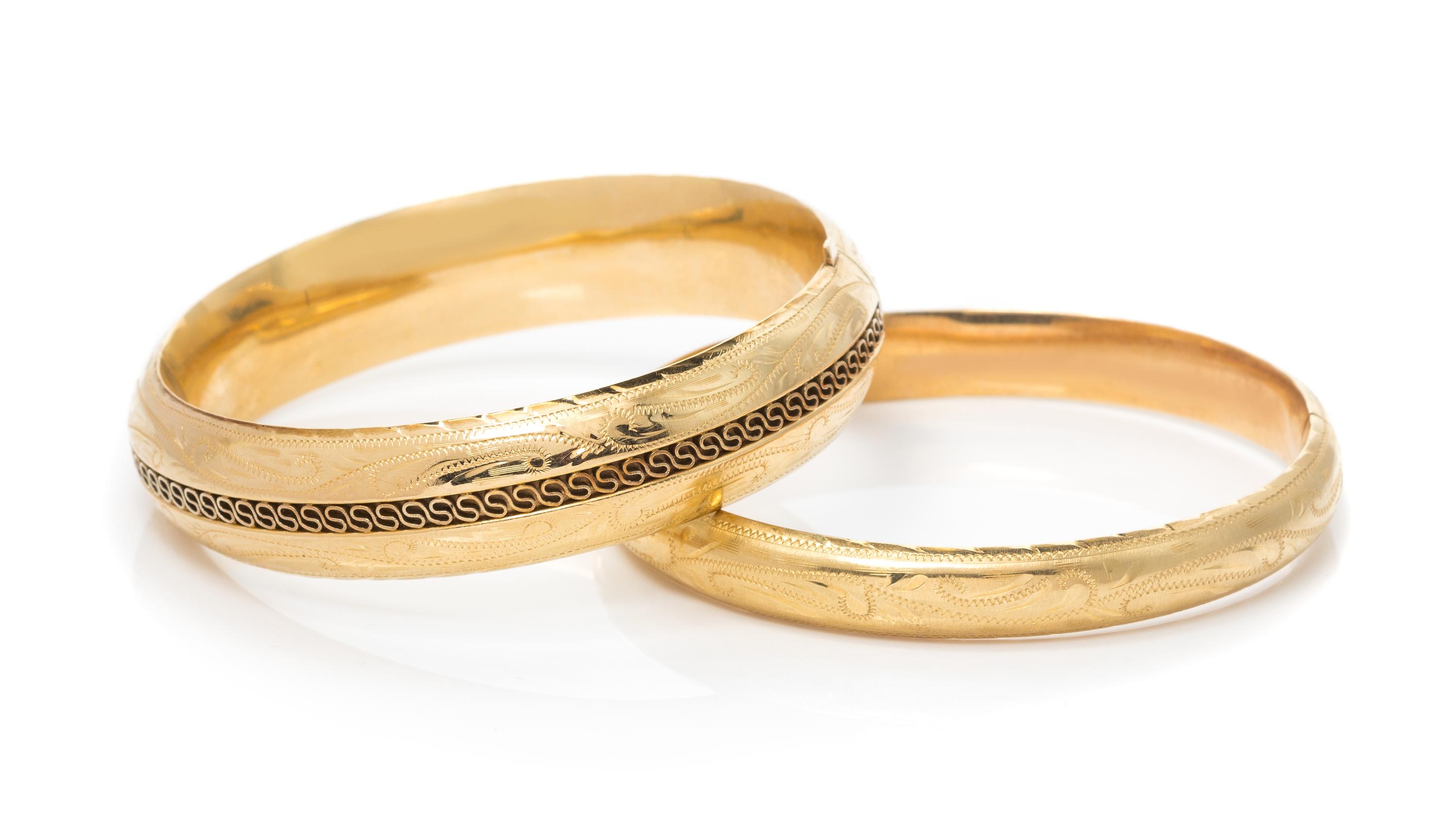 A Collection of 14 Karat Yellow Gold Bangle Bracelets, 21.20 dwts.