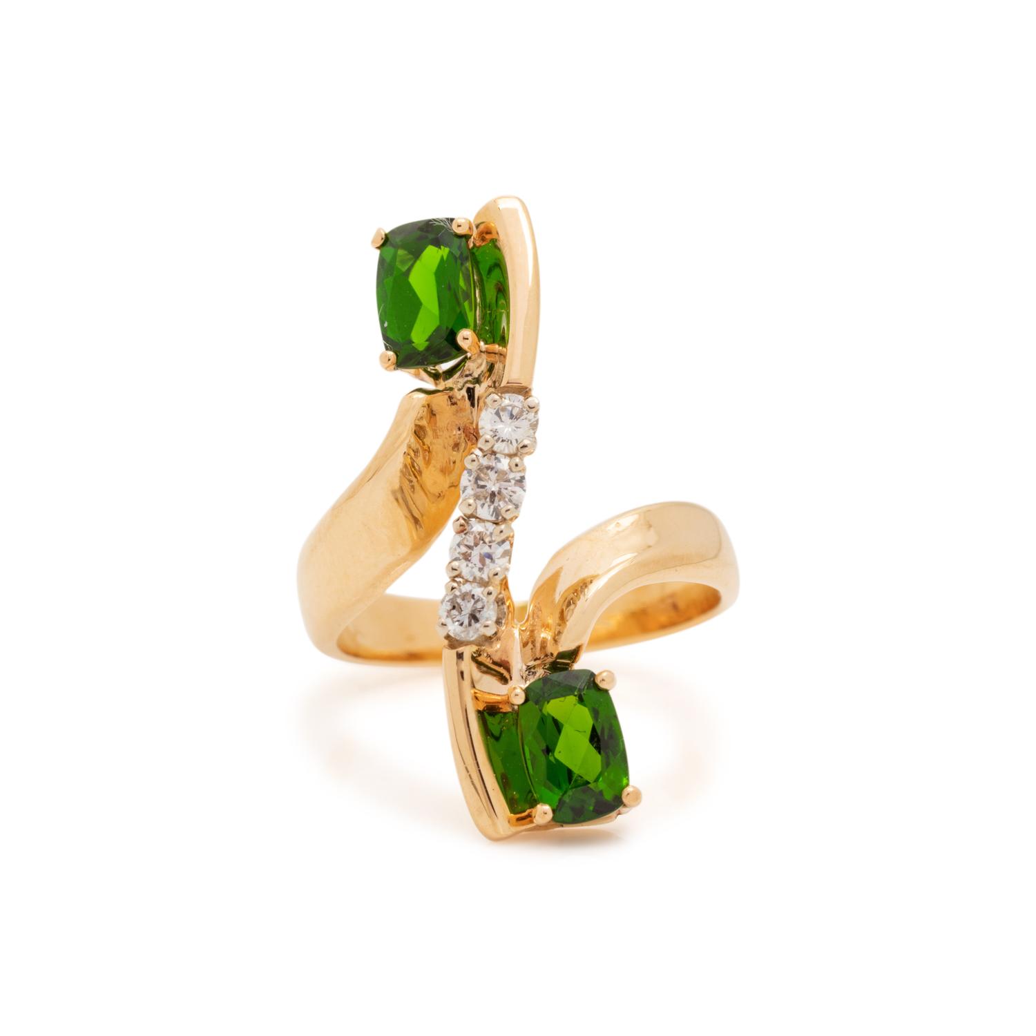DIOPSIDE AND DIAMOND RING