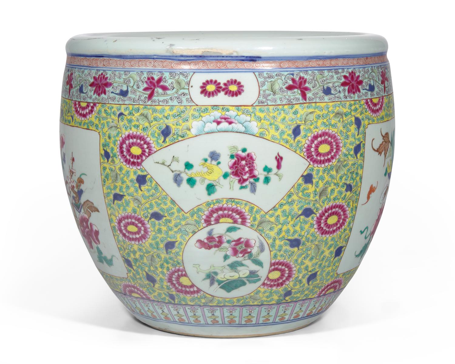A large Chinese Famille Rose-decorated yellow-ground jardiniere, 19th to early 20th century
