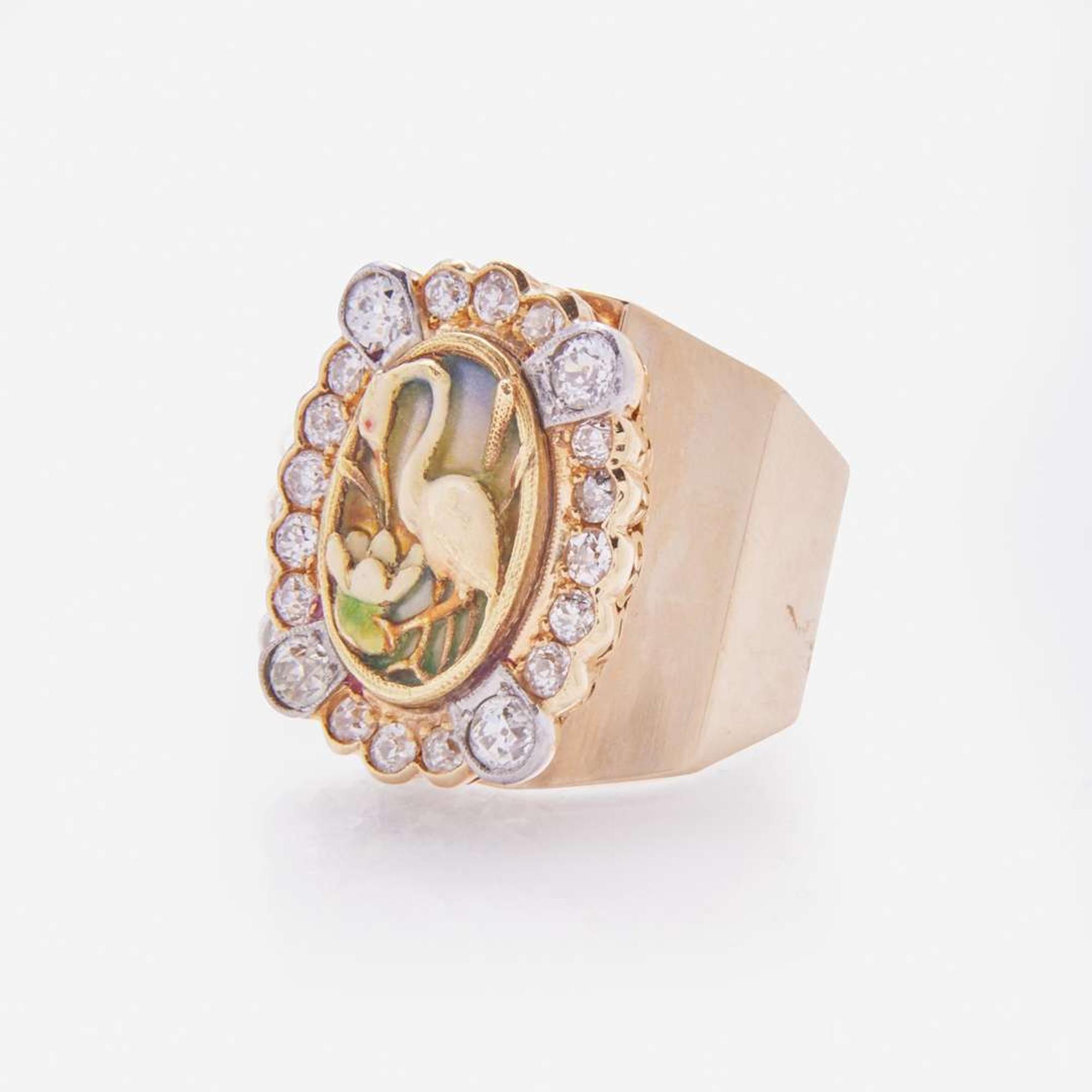 A 14K Yellow Gold Art Nouveau Ring