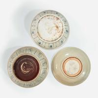 Three Vietnamese underglaze blue-decorated dishes Le dynasty 15th/16th century