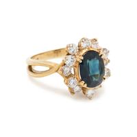 SAPPHIRE AND DIAMOND RING