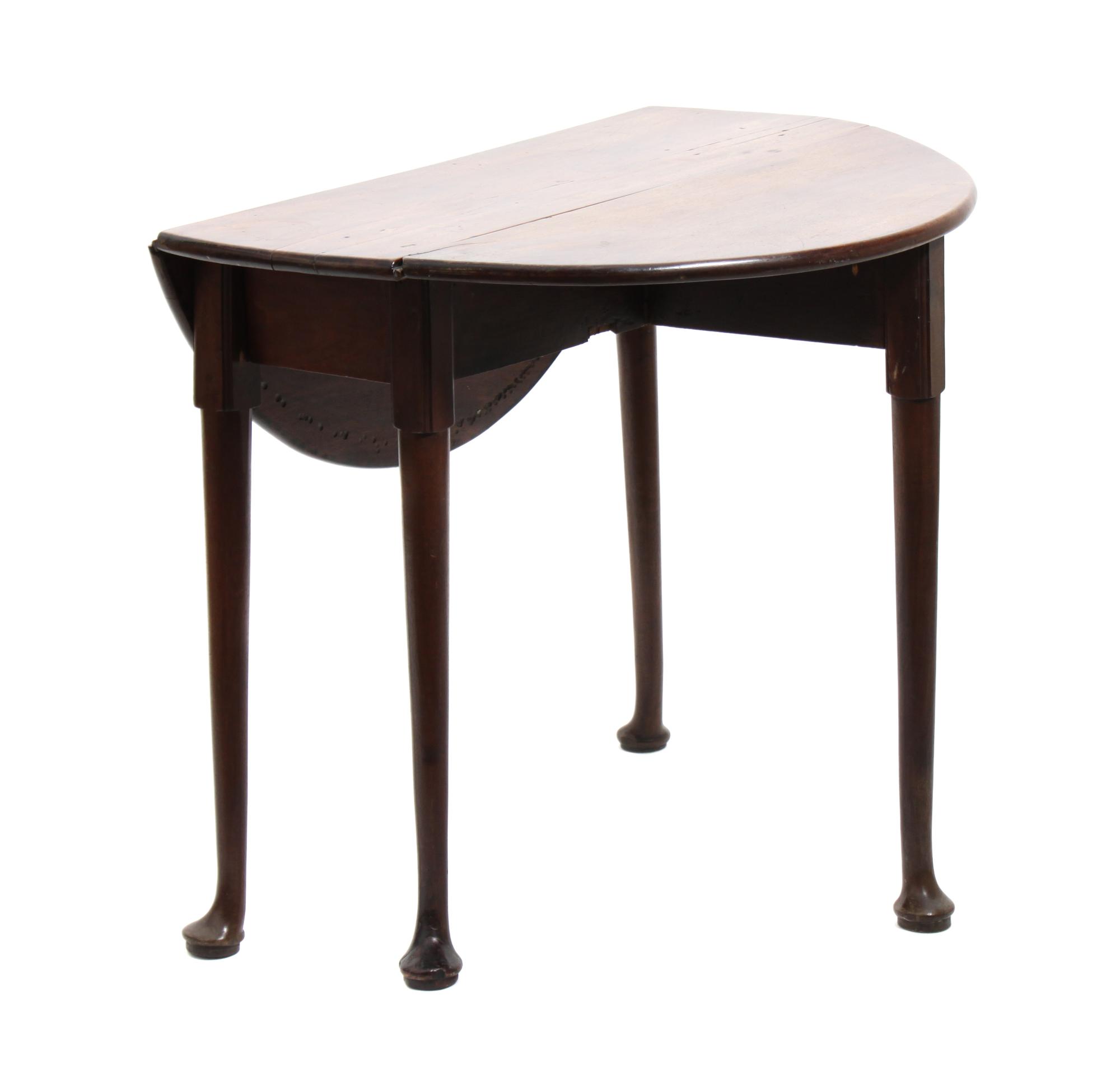 An American Mahogany Circular Drop-Leaf Table Diameter 30 1/4 inches