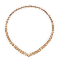 YELLOW GOLD AND DIAMOND NECKALCE