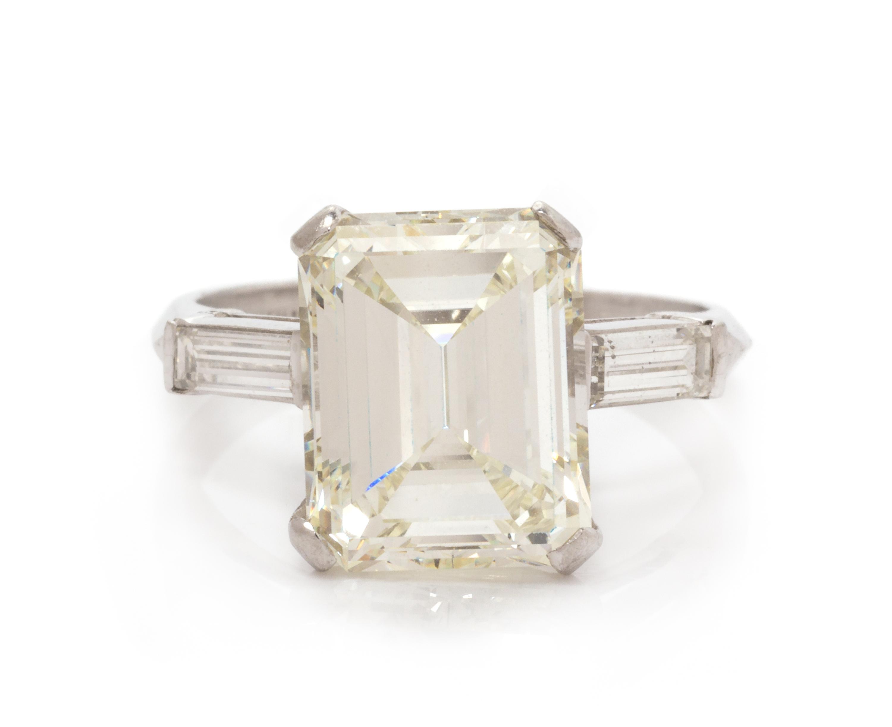 A Platinum and Diamond Ring, 3.50 dwts.