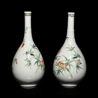 A Pair of Chinese Famille Rose Porcelain 'Peony and Bird' Bottle Vases, 20th Century — 近代 粉彩花鳥圖膽瓶一對