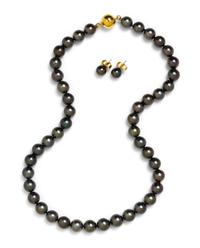 A 14 Karat Yellow Gold and Cultured Tahitian Pearl Demi-Parure,