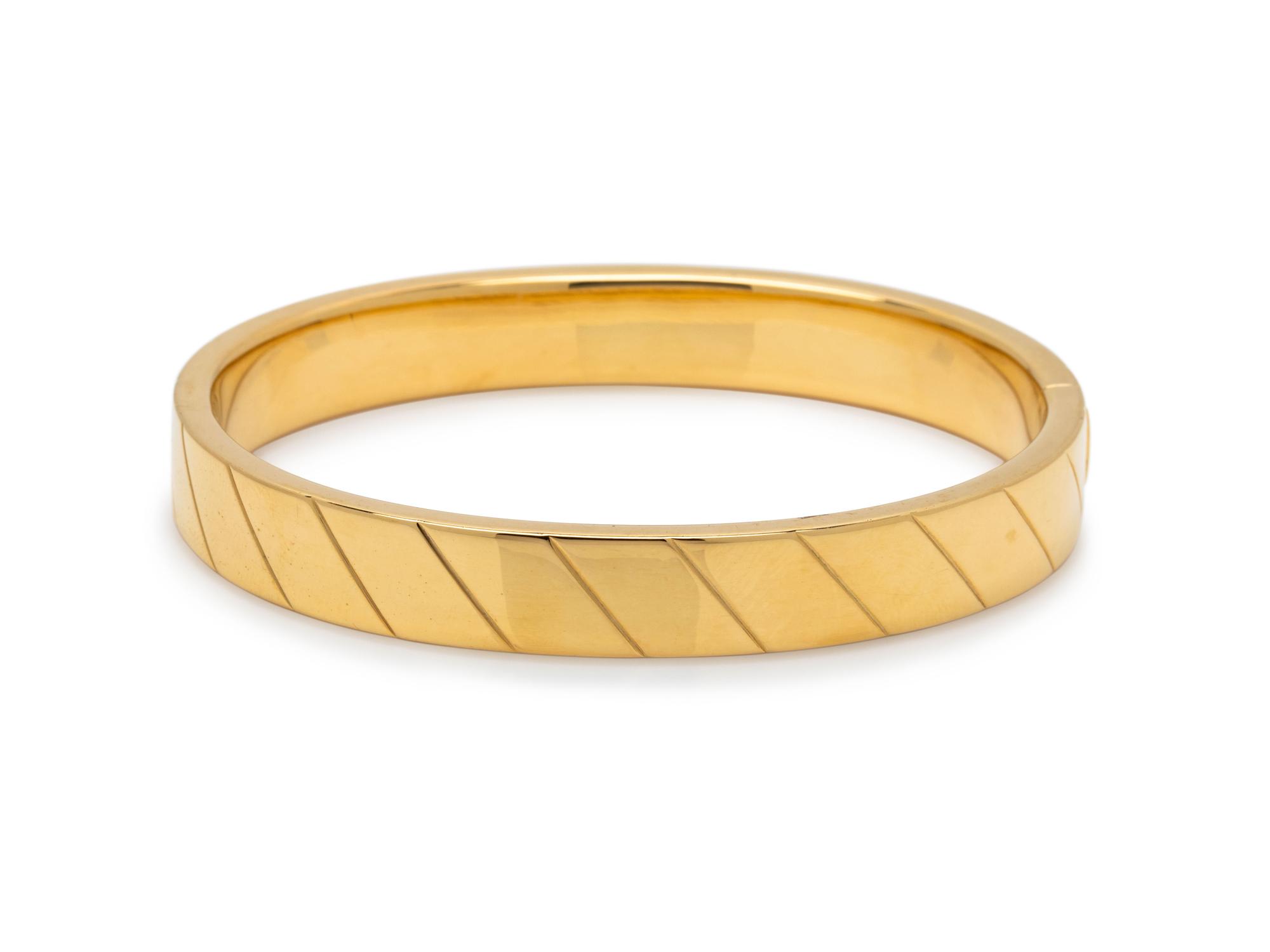 YELLOW GOLD BANGLE BRACELET